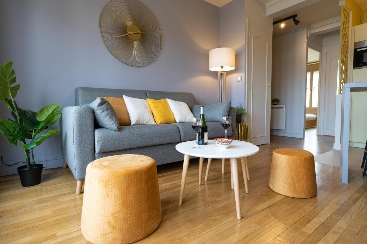 Tours Centre - Proche Gare - Parking Velo - Balcon - Arrivee Autonome Apartment Exterior foto